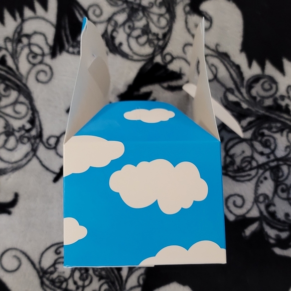 5/$13 NWOT Bundle of 12 Cloud Boxes - Picture 3 of 5
